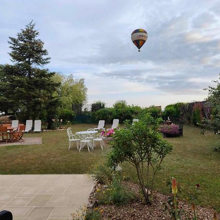 La Maison Genevier - Chambre Doréline Montreuil-en-Touraine Exterior foto