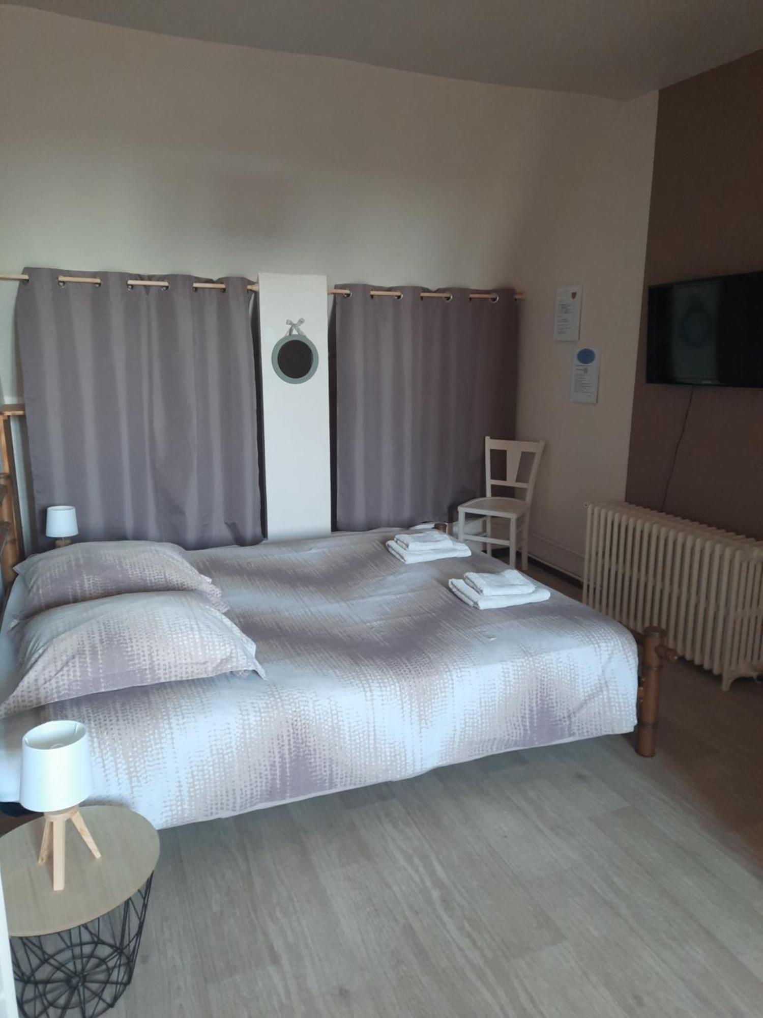 La Maison Genevier - Chambre Doréline Montreuil-en-Touraine Exterior foto